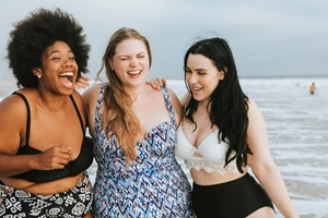 Ο έξυπνος τρόπος για να δέσεις το μπικίνι και να είναι πιο σταθερό - εικόνα 2