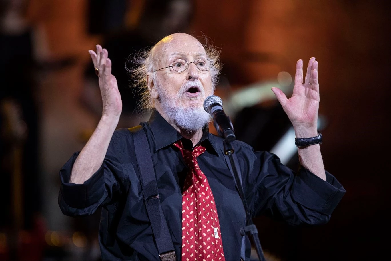 Οι 11 διάσημοι Έλληνες που αποχαιρετίσαμε μέσα στο 2025