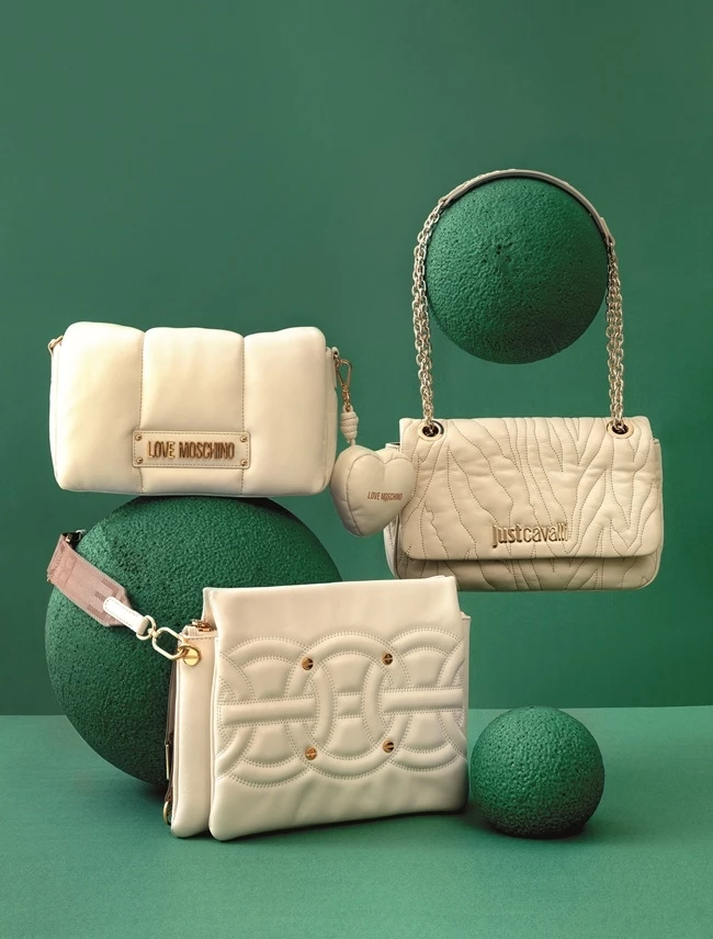 Οι επιλογές σε ρούχα και αξεσουάρ από τον Hondos με έκπτωση έως 50%