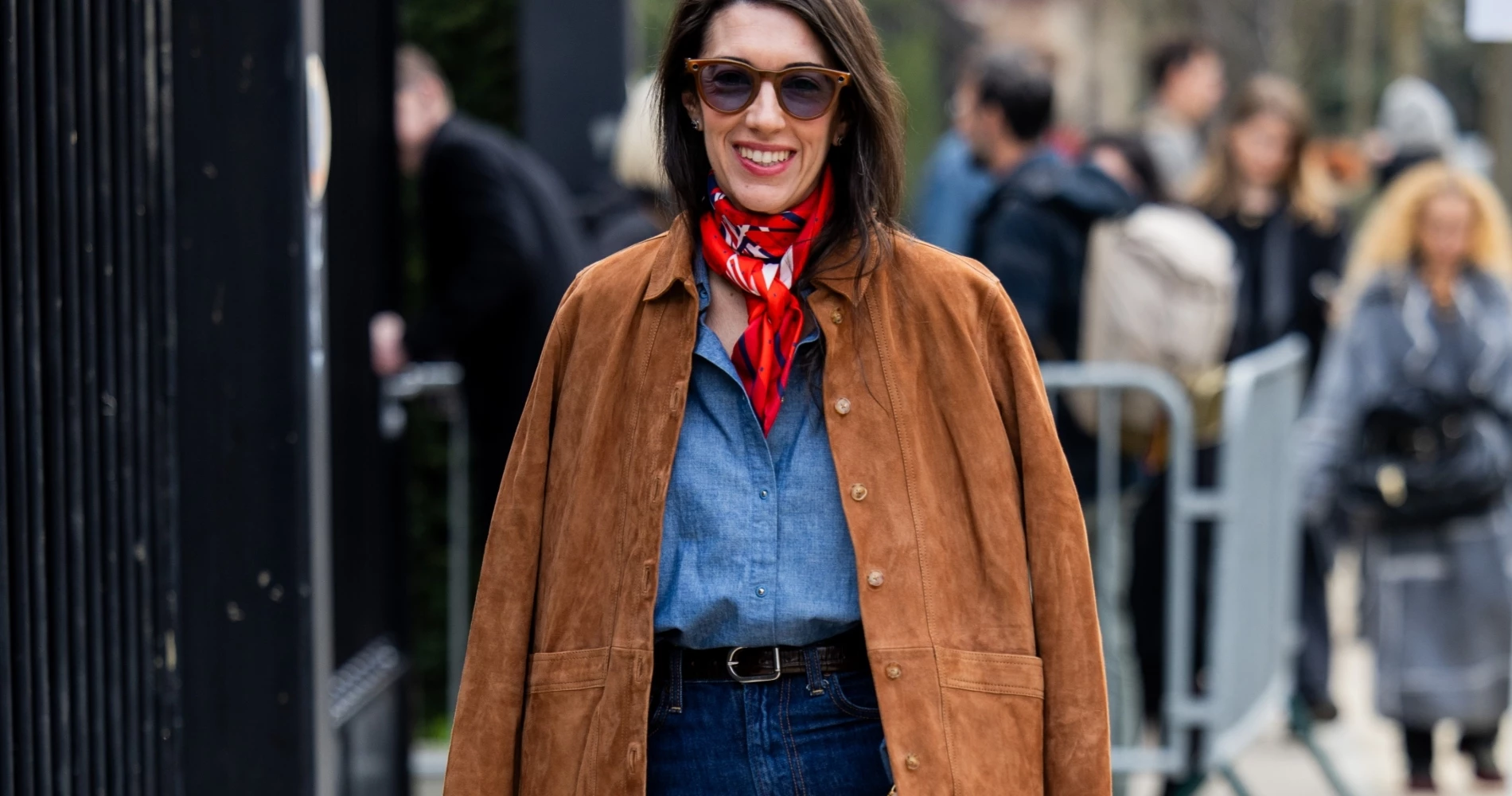 Αυτά τα κεντητά floral jeans από τη Mango είναι το πιο ιδιαίτερο item για να υποδεχθείς την άνοιξη με στιλ