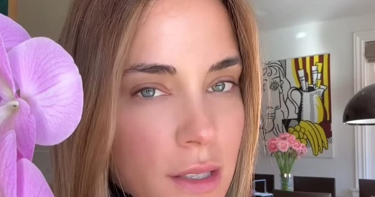 Στο καμαρίνι της Σίσσυς Χρηστίδου | Ο τέλειος γκρι καναπές από την IKEA που είναι ιδανικός για μικρό δωμάτιο