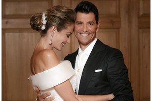 Ο Σάκης Ρουβάς οικογενειακά στην Κρήτη | Έγινε ένα με το περιβάλλον