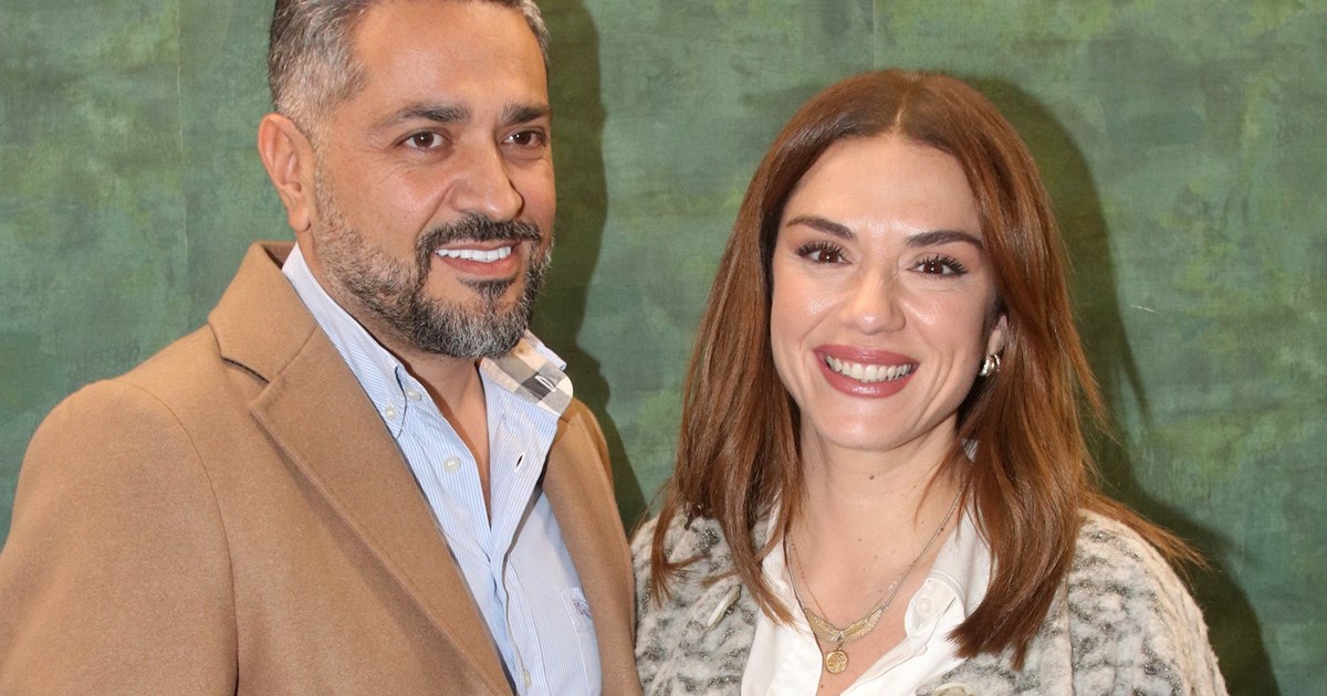 "Παντού μαζί" | Βάσω Λασκαράκη & Λευτέρης Σουλτάτος αγκαλιά σε θεατρική πρεμιέρα - εικόνα 5