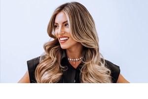 Αθηνά Οικονομάκου | Η άγνωστη ιστορία με τον Γιώργο Λάνθιμο στα πρώτα της τηλεοπτικά βήματα