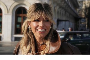 Στο South Sields της Αγγλίας η Βάσια Κωσταρά | Οι οικογενειακές στιγμές και η τρυφερή φωτογραφία με τη γιαγιά της - εικόνα 2