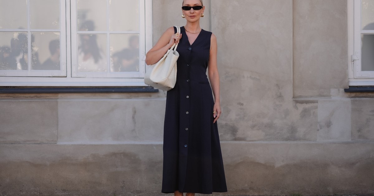 Οι cute μπαλαρίνες με λουλούδια από τη Zara για τις πρωινές εμφανίσεις στη πόλη | Κοστίζουν κάτω από 30 ευρώ