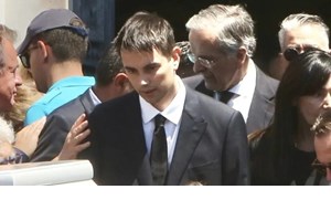 Ο Κώστας Σαμαράς καλωσορίζει το 2026 με μία σπάνια οικογενειακή φωτογραφία στη μνήμη της αδερφής του, Λένας - εικόνα 2