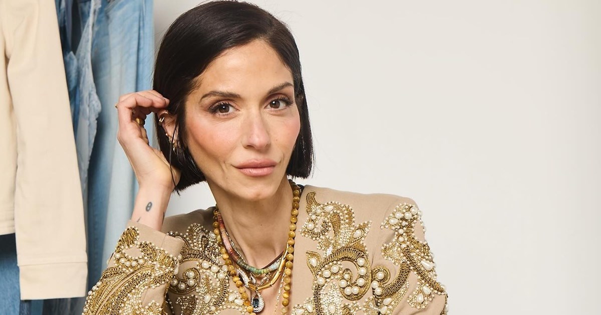 Η Σοφία Καρβέλα όπως δεν την έχουμε ξαναδεί ποτέ | Το πρωινό look που υιοθέτησε