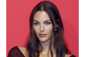 Το SOS tip στο λούσιμο για μαλλιά που δείχνουν σαν να βγήκες μόλις από το κομμωτήριο