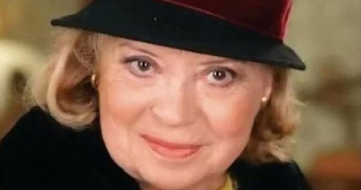 Το τελευταίο αντίο στην Άννα Κυριακού - Συντετριμμένος ο γιος της - εικόνα 2