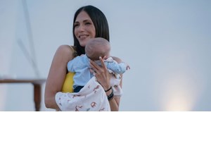 Ξανά σε ρόλο παρουσιάστριας η Aνθή Βούλγαρη | Η εμφάνιση στον Ελληνικό Κόσμο στο πλευρό καλής της φίλης - εικόνα 2