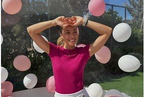 Μαριέττα Χρουσαλά | Η solo κοσμική εμφάνιση με mini black dress - εικόνα 4