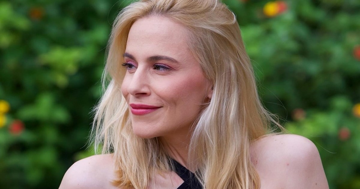 Δέσποινα Βανδή | Το ολοκαίνουριο κούρεμά της "αφαιρεί" τουλάχιστον 10 χρόνια από το πρόσωπο