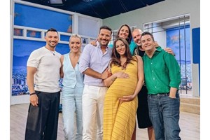 Η Ευρυδίκη Βαλαβάνη απαθανατίζει τον Γρηγόρη Μόργκαν στον νέο του ρόλο | Δείτε τον να αλλάζει πάνα