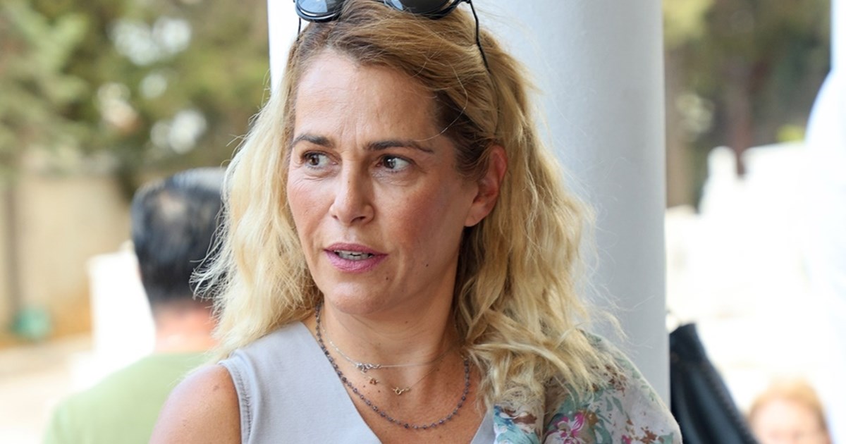 Τζένη Μπότση | Η βραδινή έξοδος στο θέατρο και το μήνυμα για την πιο σημαντική γυναικεία εξέταση