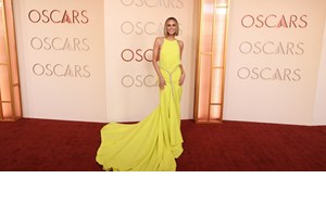 5 εμφανίσεις από κόκκινο χαλί που θα σε εμπνεύσουν για το δικό σου στιλ σε γάμος, βαφτίσεις και πάρτι της άνοιξης - εικόνα 7