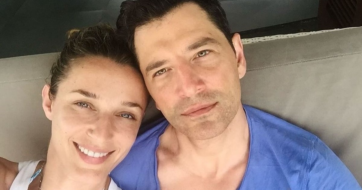 Ο Σάκης Ρουβάς μάς δείχνει την πιο ρομαντική του πλευρά με μια σπάνια ανάρτηση - εικόνα 3