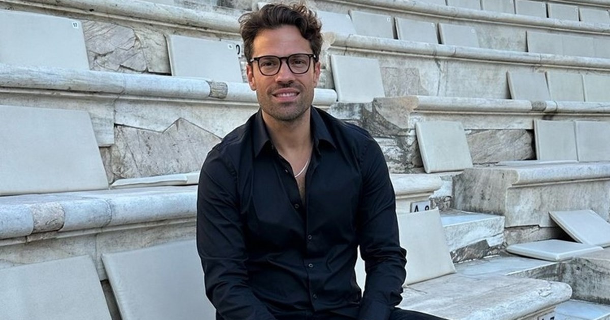 Κωνσταντίνος Αργυρός | Χαλαρή βόλτα στο κέντρο της Αθήνας με γνωστό επιχειρηματία - εικόνα 4