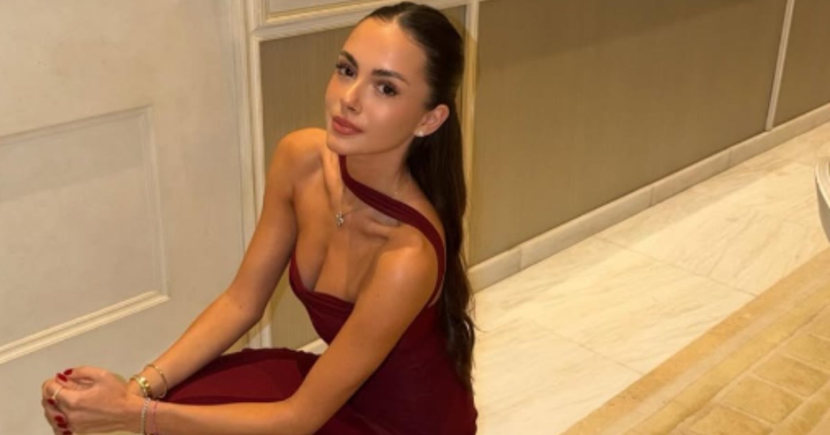 Η Σίσσυ Χρηστίδου με το πιο διαχρονικό χρώμα μανικιούρ