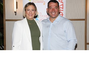 Πύρρος Δήμας και Αφροδίτη Σκαφίδα | Η νέα εμφάνιση με την κόρη τους
