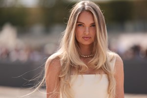 Ευγενία Σαμαρά | Το αντηλιακό με χρώμα που επιλέγει χαρίζει φυσική κάλυψη και λάμψη - εικόνα 4