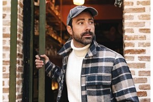 Ο Σάκης Τανιμανίδης τρολάρει τη Χριστίνα Μπόμπα για την εμφάνισή της στο Madwalk