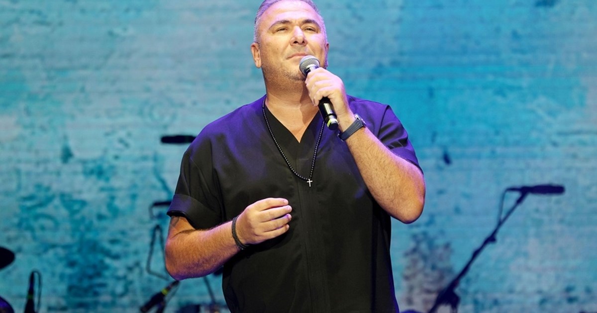 Η εγκυμονούσα Υβόννη Μπόσνιακ σε ένα σπάνιο κλικ