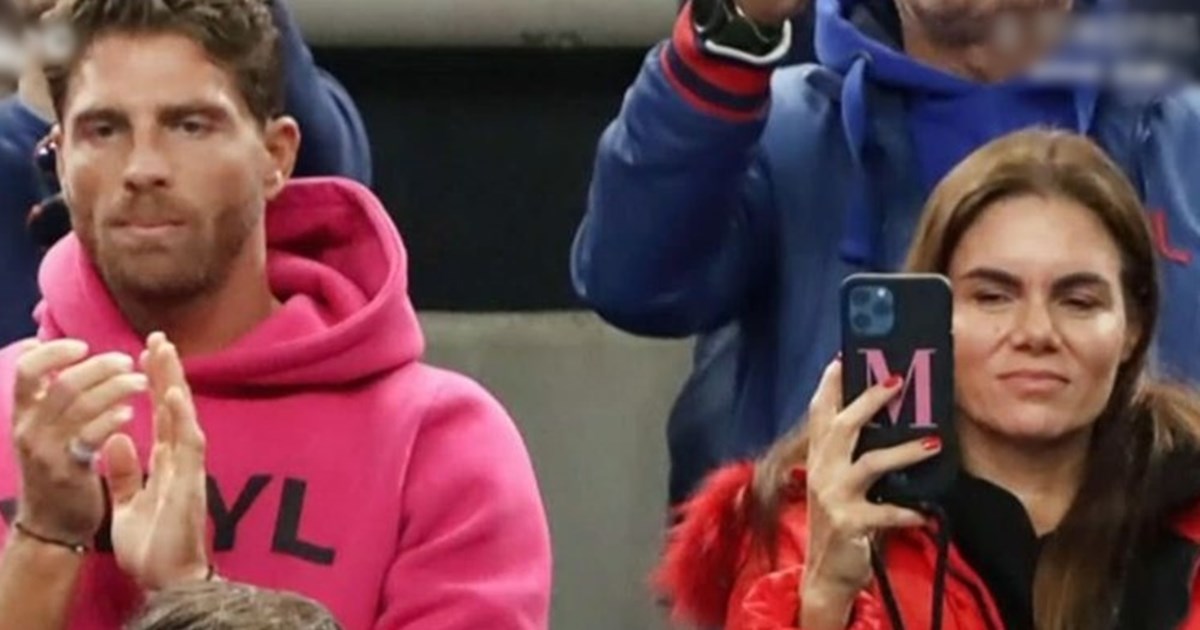 Πανέμορφη νύφη η Μιράντα Πατέρα | Η σπάνια φωτογραφία που ανήρτησε η Νταίζη Νίκα - εικόνα 2