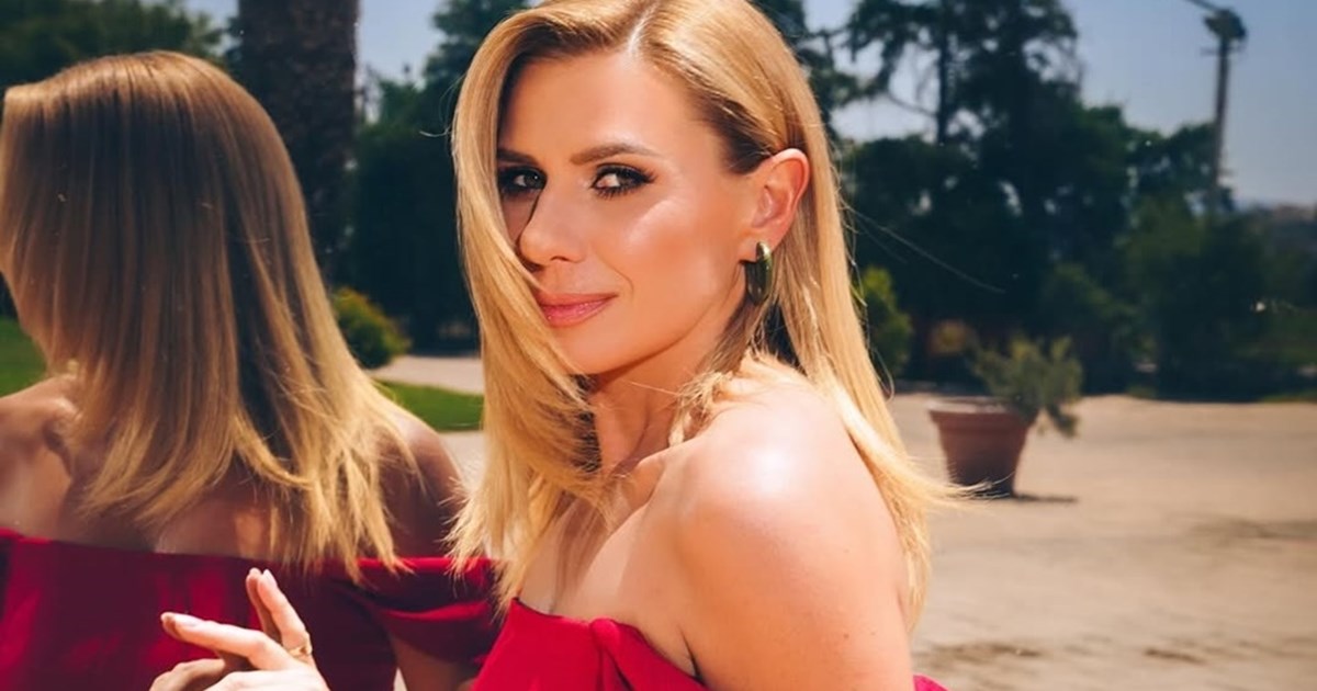 "Karate kid" ο Αρίωνας Κατσούλης | Η Κατερίνα Καραβάτου απαθανατίζει τα απίθανα ακροβατικά του γιου της - εικόνα 3