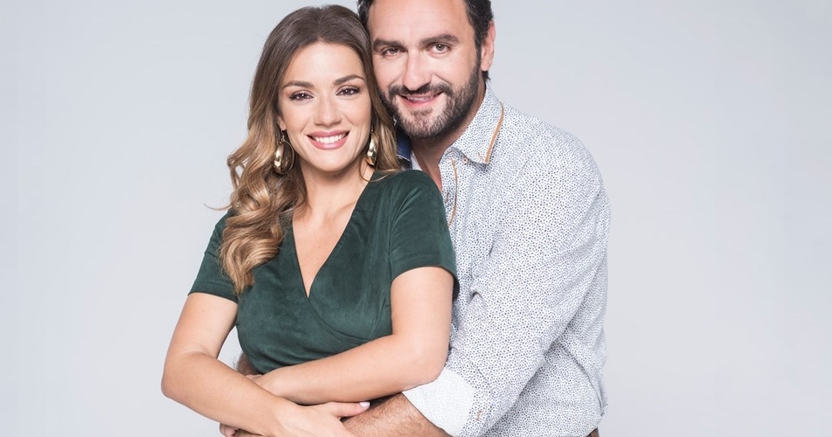 Η Βάσω Λασκαράκη μας βάζει στο τεράστιο σαλόνι της | Η μάζωξη για το "Σόι" - εικόνα 3