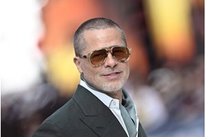 Ο Brad Pitt χαιρετά την κάμερα του "Πρωινού" - Η απίστευτη στιγμή & η πρώτη δήλωση