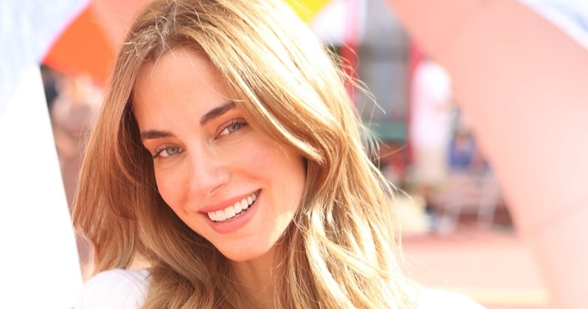 Πόσο έχουν μεγαλώσει | Η Δούκισσα Νομικού φωτογραφίζει τον Σάββα και την Αναστασία με τις ποδοσφαιρικές φανέλες τους - εικόνα 3