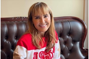 Στην καλά εξοπλισμένη κουζίνα της Μάρας Ζαχαρέα | Τα λευκά έπιπλα και το αγαπημένο της "μαμαδίστικο" φαγητό - εικόνα 6