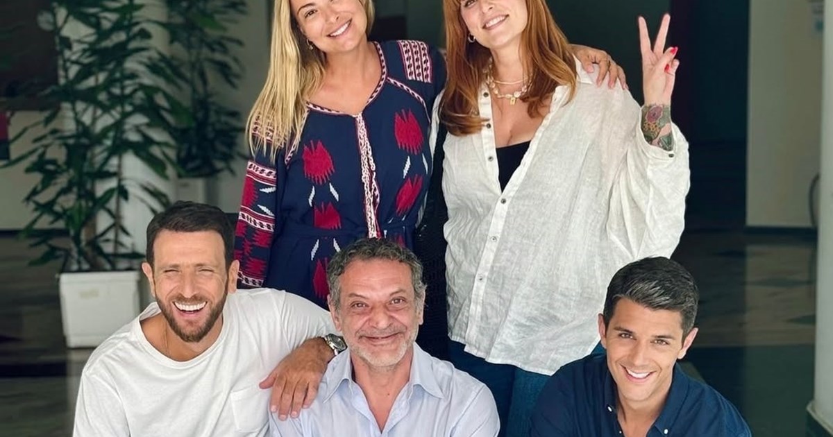 Η Δέσποινα Καμπούρη σε μία σπάνια φωτογραφία με τον Λάμπρο Κωνσταντάρα από τα νεανικά τους χρόνια - εικόνα 3