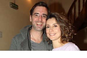 Στο σαλόνι της Ευδοκίας Ρουμελιώτη | Οι οικογενειακές στιγμές δίπλα στο υπέροχο χριστουγεννιάτικο δέντρο - εικόνα 4