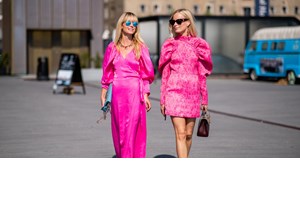 Βρήκαμε στην Pull&Bear το ιδανικό φόρεμα για τους καλοκαιρινούς γάμους