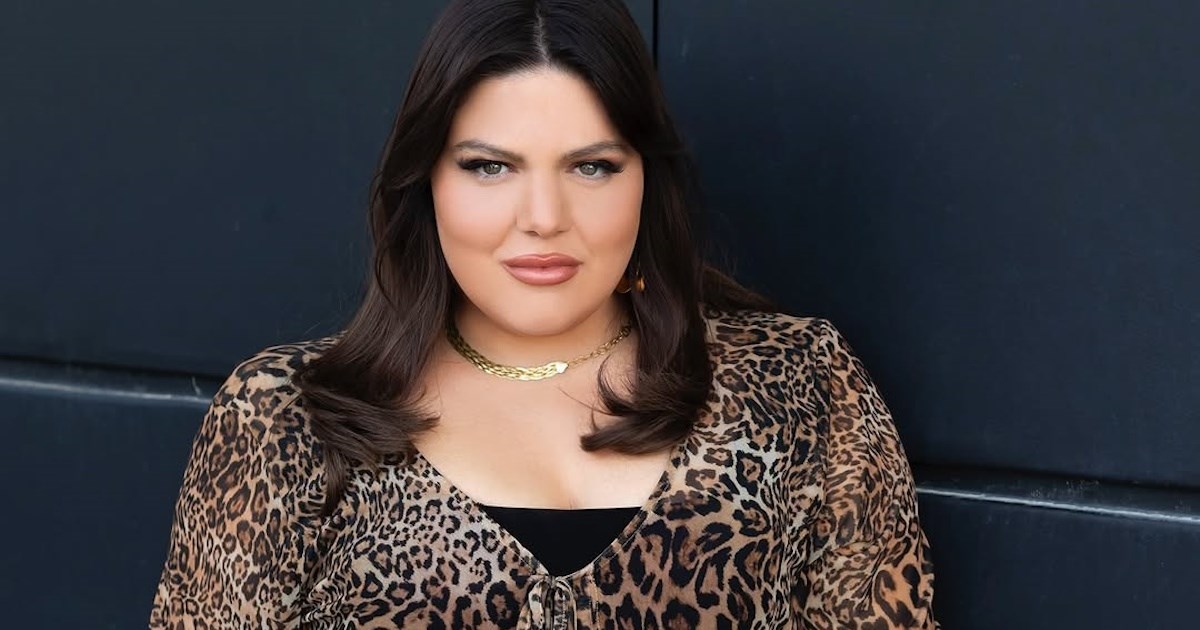 Δανάη Μπάρκα | Το ξέφρενο πάρτυ έκπληξη από τα αγαπημένα της πρόσωπα με αφορμή τα γενέθλιά της