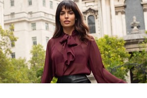 Για ψώνια η Τόνια Σωτηροπούλου | Με τέλειο chic σύνολο στο κέντρο της Αθήνας