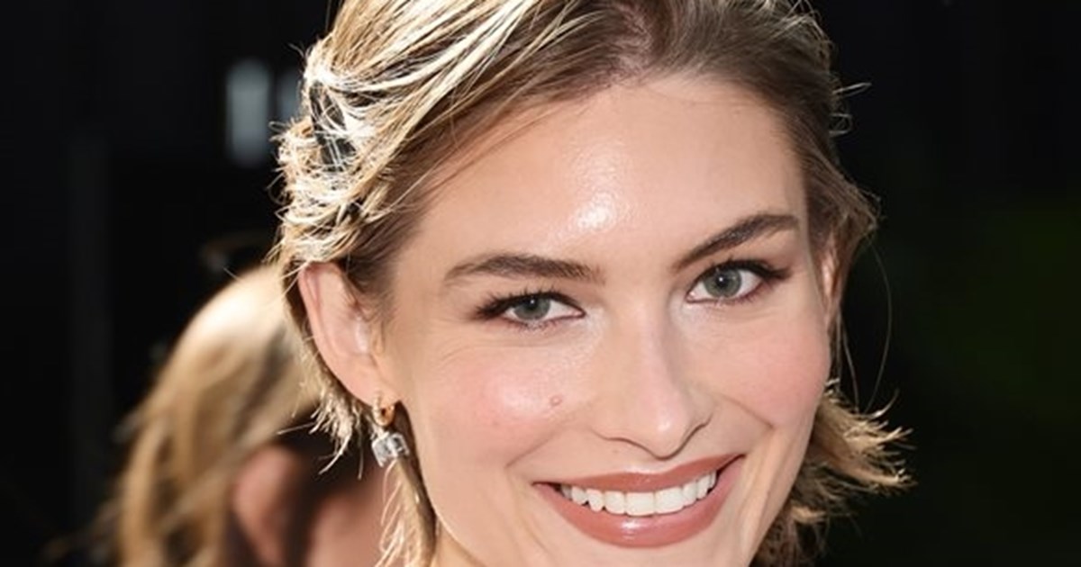 Dots Nails | H mininal τάση στο μανικιoύρ που κάνει θραύση στα social media τώρα