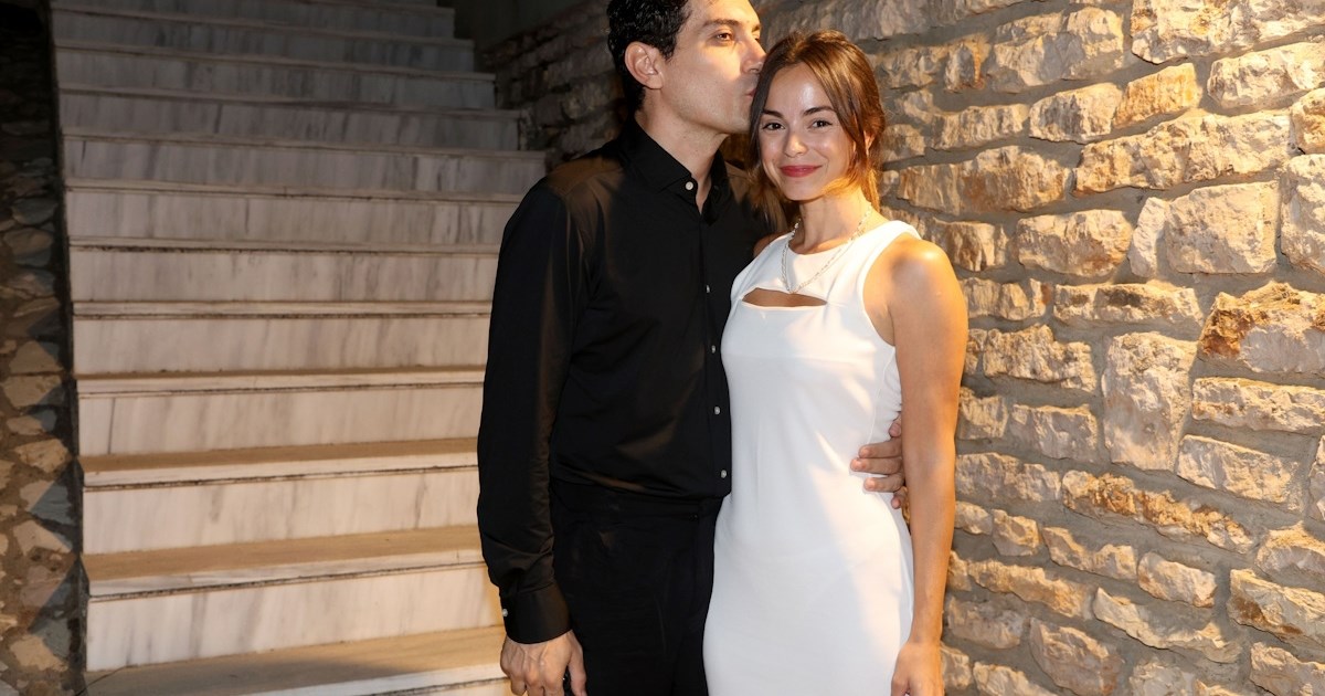 Αργύρης Πανταζάρας & Σίσσυ Τουμάση | Κοσμική εμφάνιση στο Μέγαρο Μουσικής για το ζευγάρι - εικόνα 4