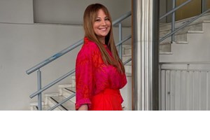 Τα τρία Zara παντελόνια που πρέπει να έχουμε όλες σύμφωνα με τις επιλογές της Νάνσυς Ζαμπέτογλου