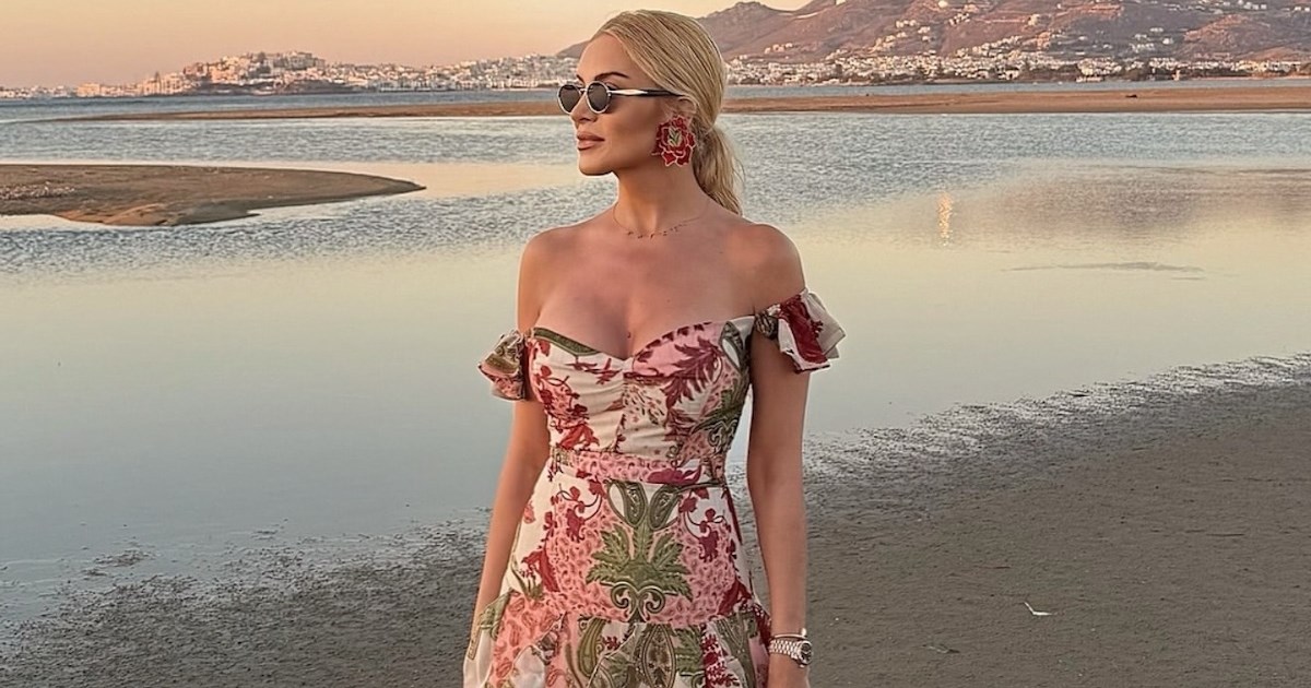 Κατερίνα Καινούργιου | Δείπνο με τους συνεργάτες της στο εστιατόριο του Πάνου Κουτσουμπή - εικόνα 3