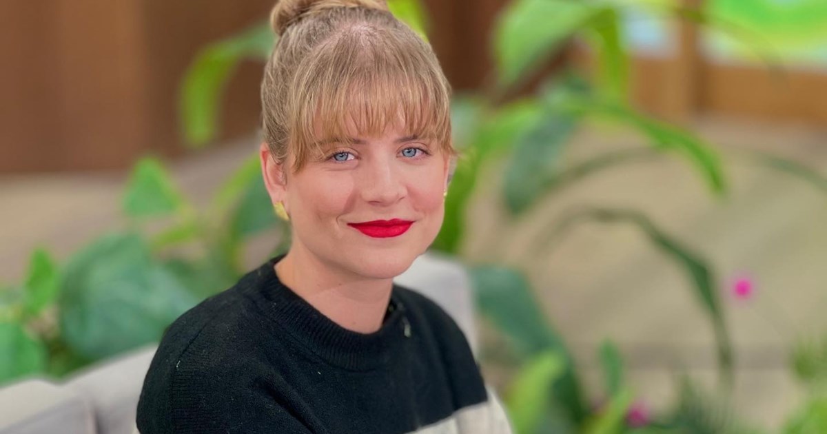 Δανάη Μιχαλάκη | Η cute φωτογραφία της κόρης της μπροστά από το χριστουγεννιάτικο δέντρο