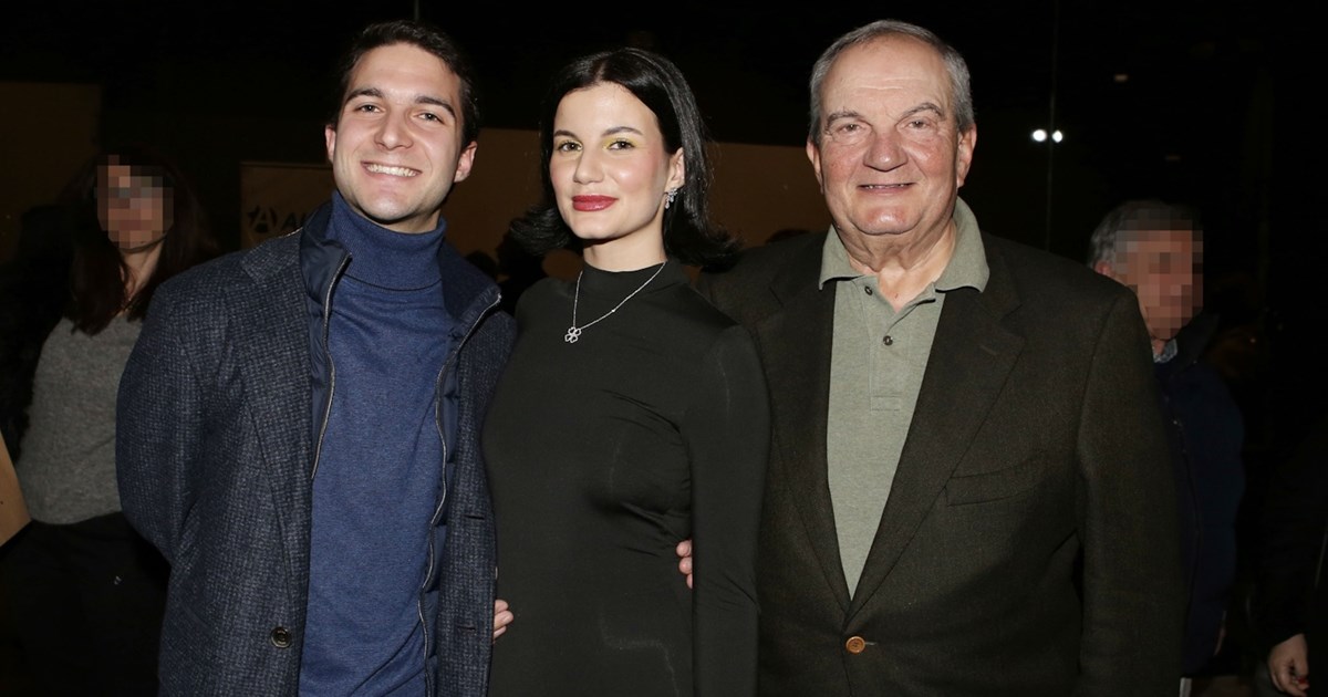 Αλίκη Καραμανλή & Νατάσα Παζαΐτη σε σπάνια εμφάνιση στο κέντρο της Αθήνας - εικόνα 5