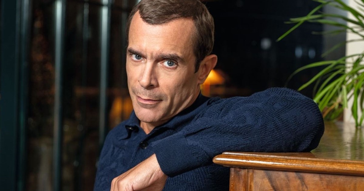 Ο Κωνσταντίνος Μαρκουλάκης με το "Εκτός Σχεδίου" στην ΕΡΤ - Το πρωτο trailer - εικόνα 2