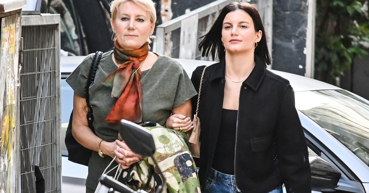 Η Αλίκη Καραμανλή στην πρώτη της συνέντευξη: "Οι γονείς µου µε στηρίζουν"