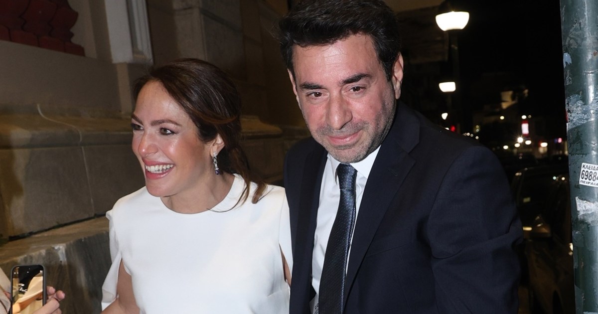 Η Δόμνα Μιχαηλίδου λίγο πριν γίνει μαμά | Η βραδινή εμφάνιση με καφέ σύνολο - εικόνα 2