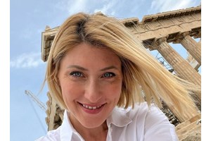 Κυριακάτικη βόλτα στο Ζάππειο για Σία Κοσιώνη και Κώστα Μπακογιάννη | Οι κοινές αναρτήσεις του ζευγαριού - εικόνα 3