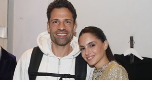 Η Αλεξάνδρα Νίκα ποζάρει σε σκάφος με φόντο το ηλιοβασίλεμα | Το τρυφερό στιγμιότυπο με τον Βασίλη Αργυρό