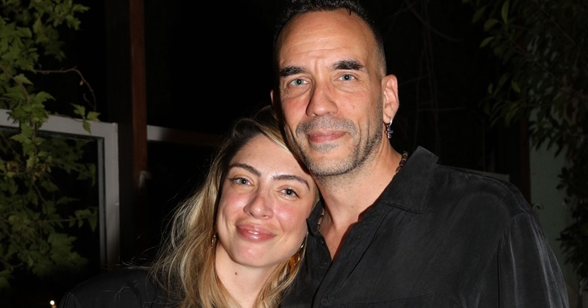 Γιώτα Τσιμπρικίδου | Σε θεατρική βραδιά με τον σύζυγό της, λίγο πριν γεννήσει